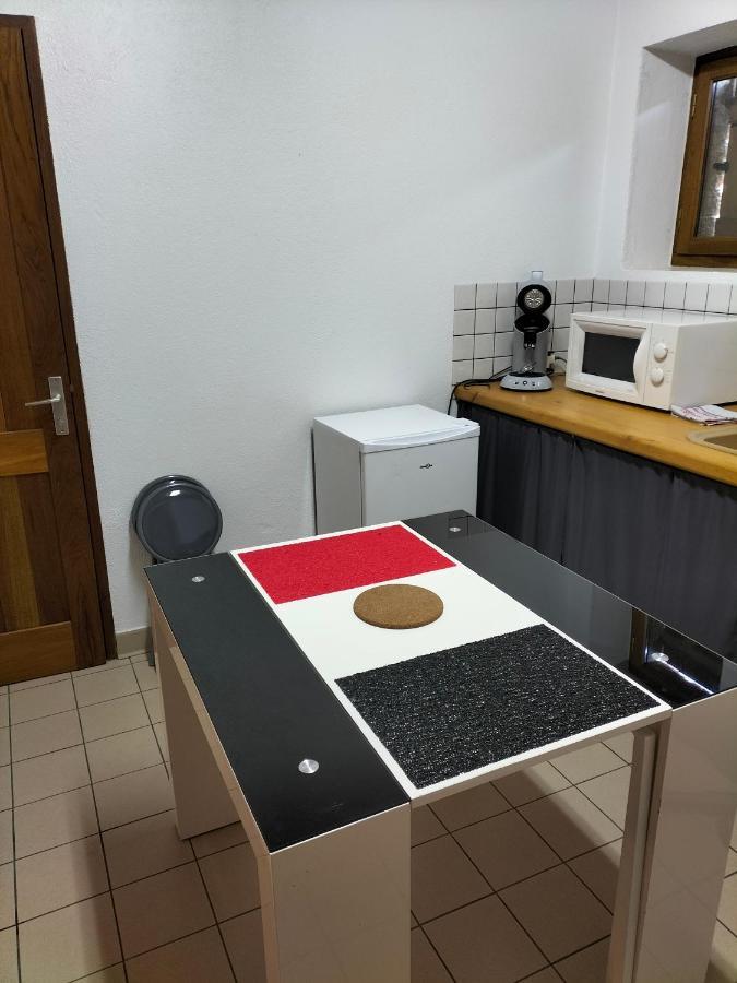Studio Confortable Proche Des Sites Touristiques Issendolus Zewnętrze zdjęcie